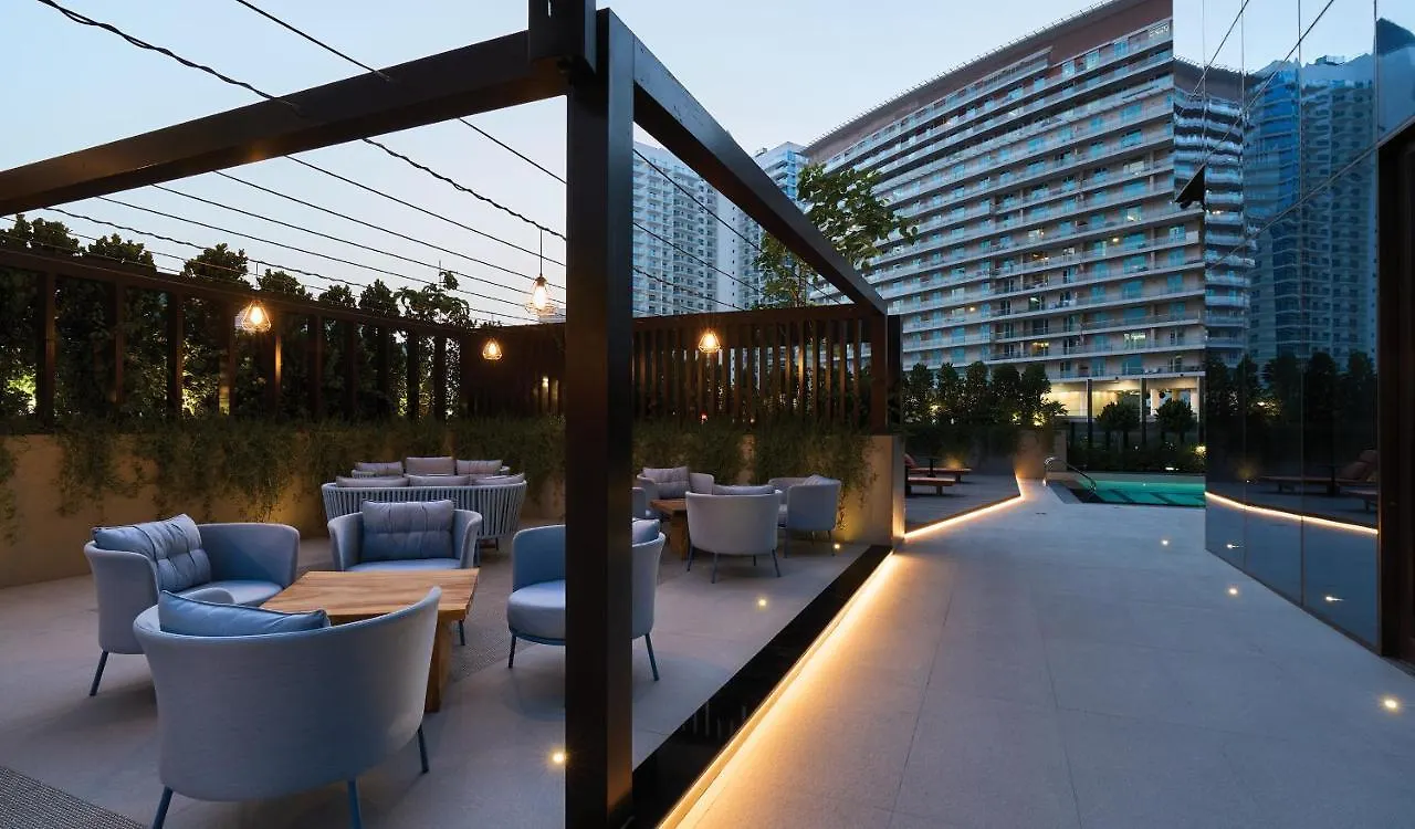 Revier Hotel - Dubai