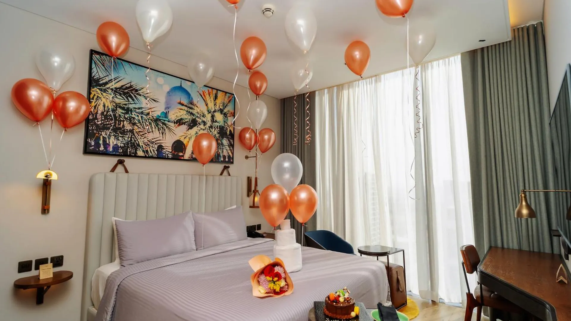Revier Hotel - Dubaj 4*,